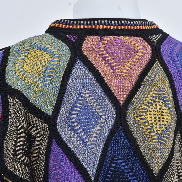 Vintage Sweater 90's Tundra Canada Knit 3D Diamond Coogie Style Large - Picture 7 of 10